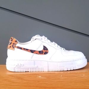 Women's Nike Air Force One Pixels